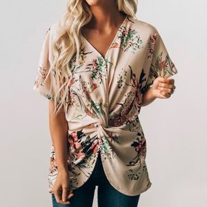 Floral and flirty top!